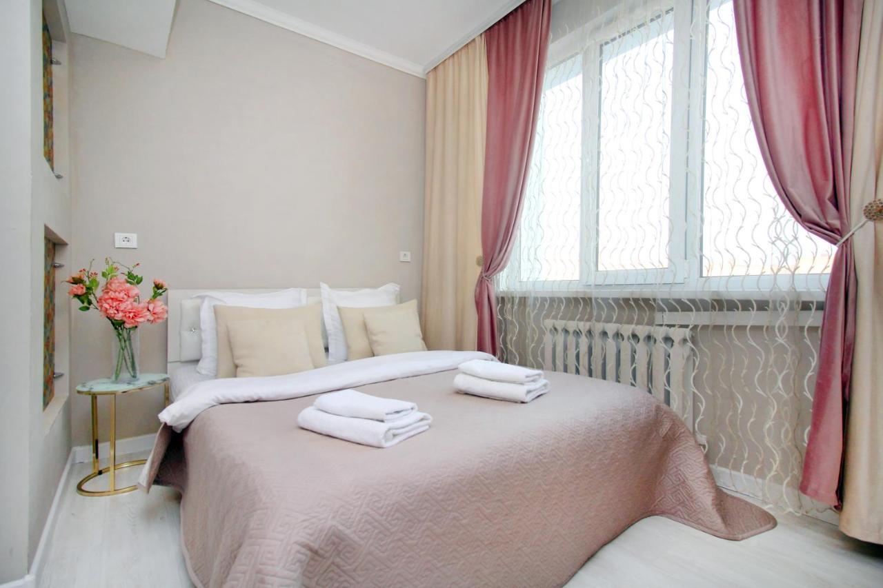 Уютная Студия На Арбате Almatî Exterior foto